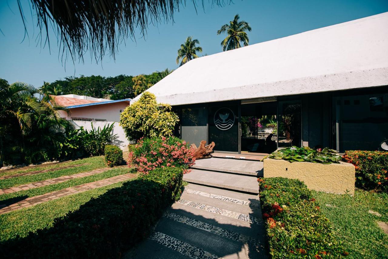 Casa Sirena Hotel Ixtapa  Exterior photo