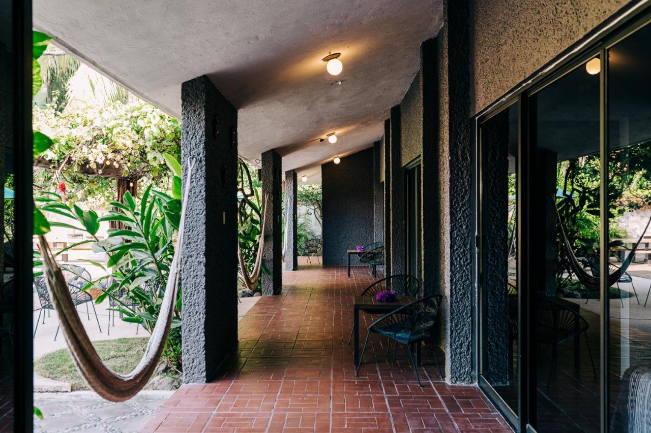 Casa Sirena Hotel Ixtapa  Exterior photo