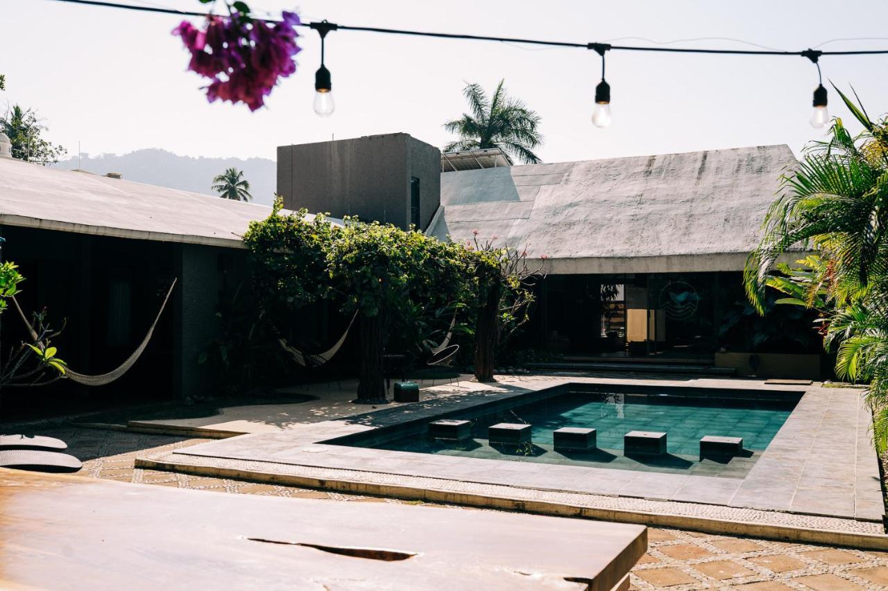 Casa Sirena Hotel Ixtapa  Exterior photo